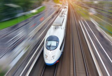 Bientôt des trains autonomes pilotés par satellite et une IA